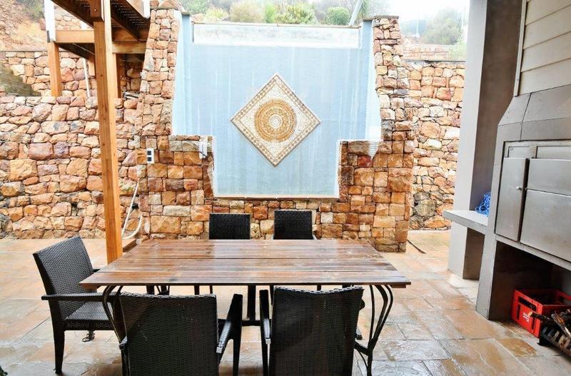 5 Bedroom Property for Sale in Hillcrest Western Cape